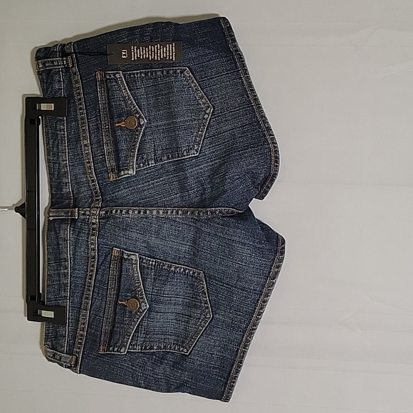 Victoria's Secret London Jeans Short Sz 8 - Picture 3 of 5
